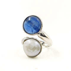 Pearl and kyanite ring